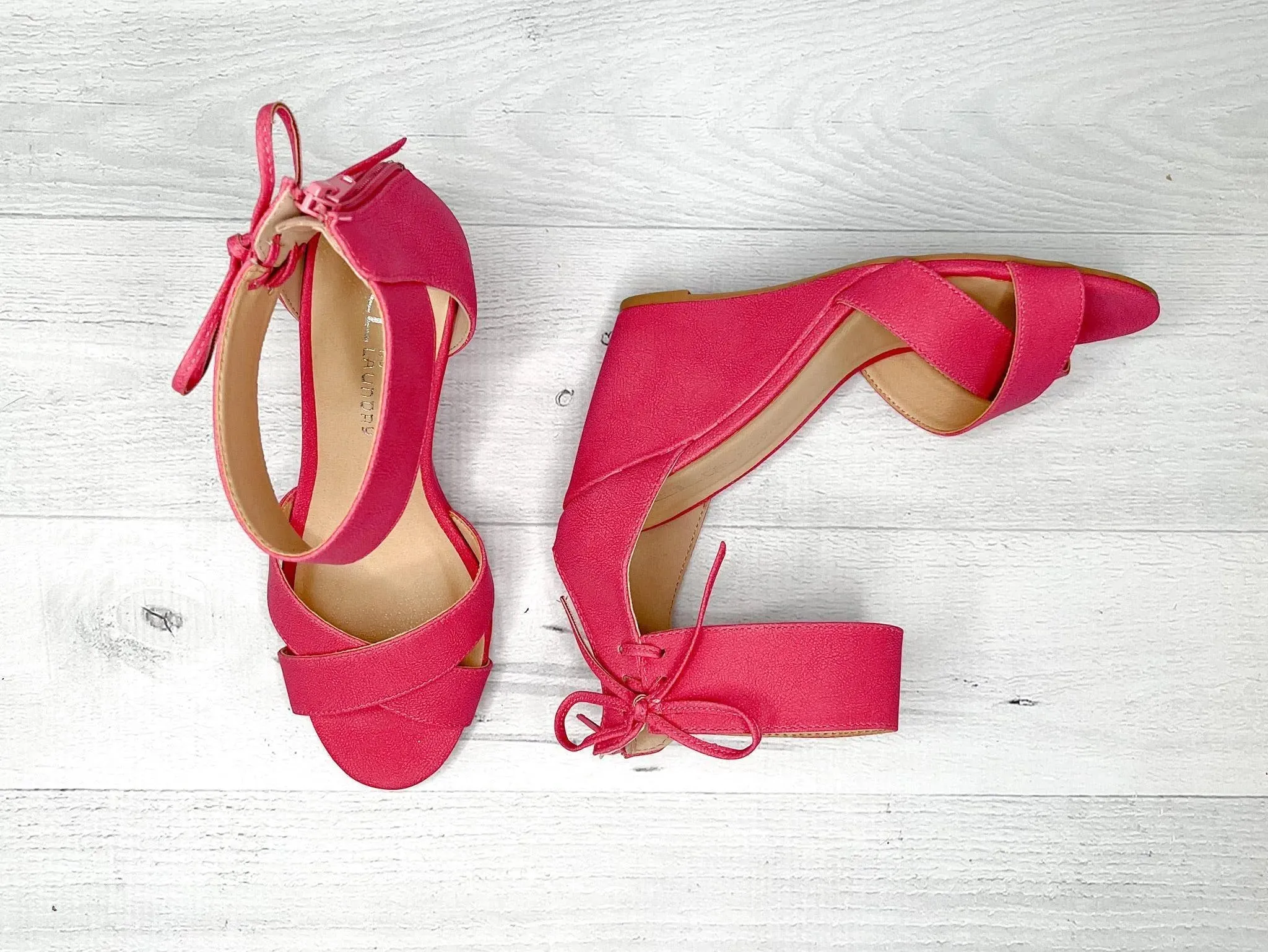 Fuchsia Bow Wedge