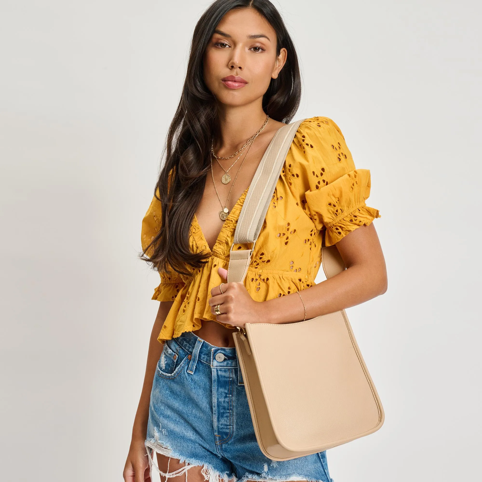 Glitzia Crossbody