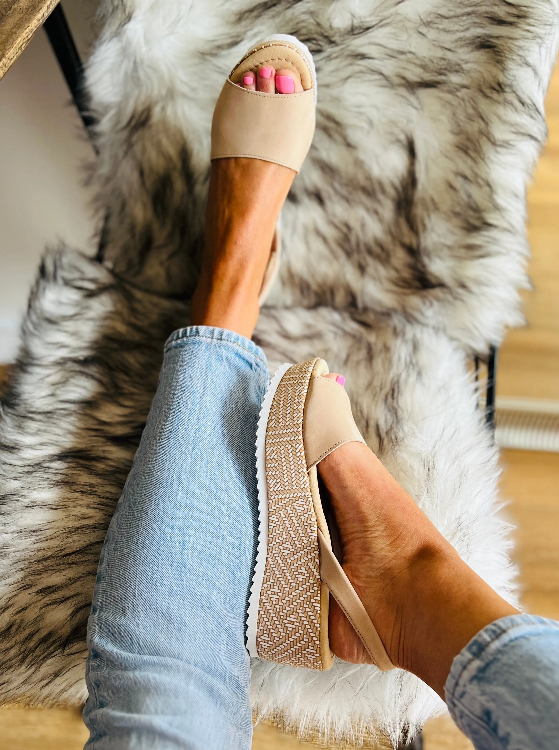 Maya Mid Height Wedge
