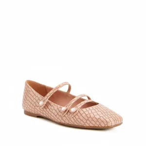 THE EVIE BUTTON FLAT
