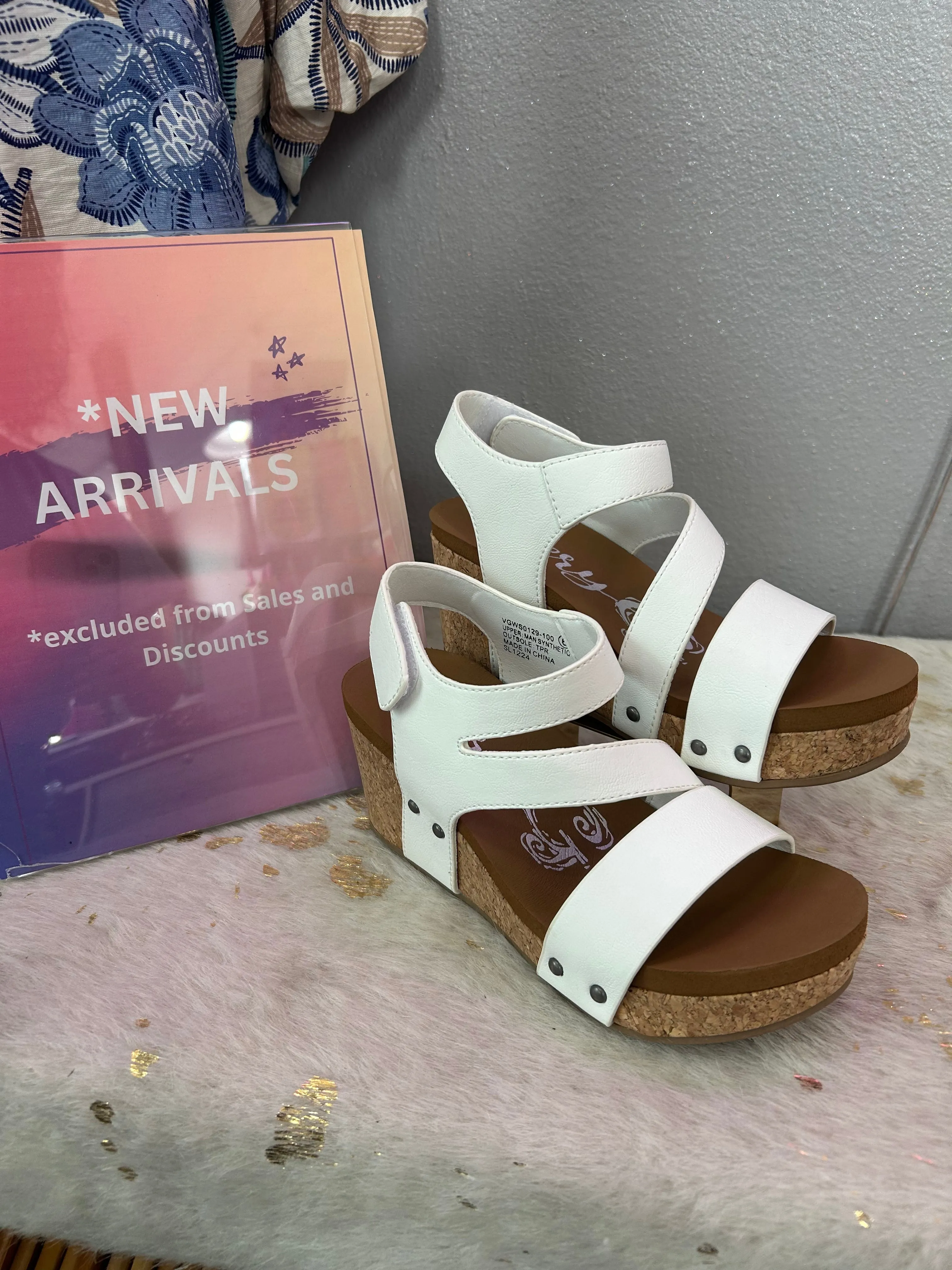 Very G-Casper Wedges White